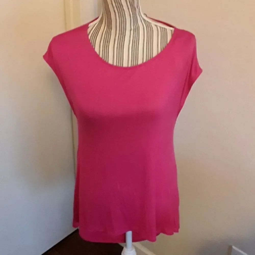 W118 by Walter Baker Top Barbie Core Pink Feminine Resort Tropical Modern Casual
